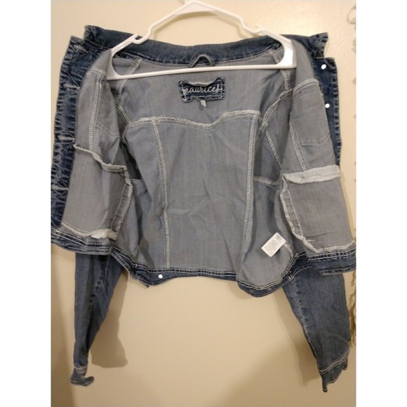 MAURICES. Button Down. Distressed. Blue Denim. Jean Jacket. Women's. Size XL. - Picture 2 of 4